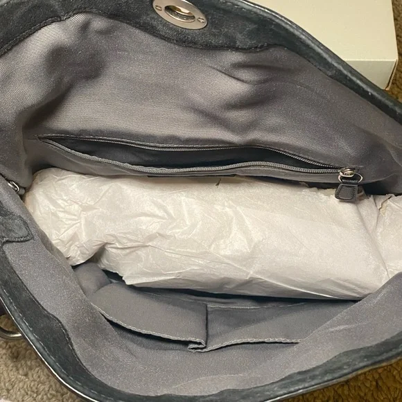 Coach Shoulder Bag - Picture 11 of 14